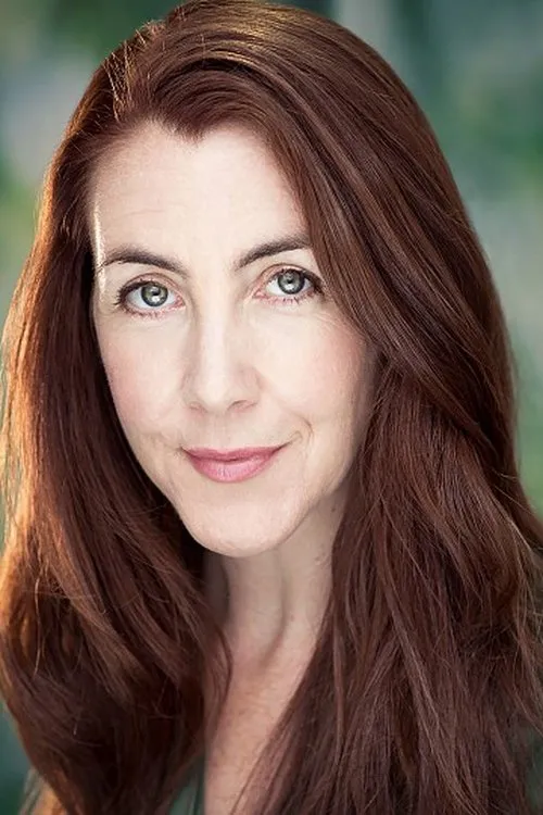 Kate Alderton interpretando a Chloe