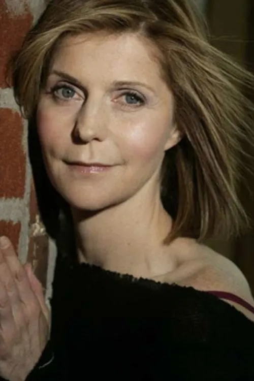 Kate Goehring interpretando a Shellie