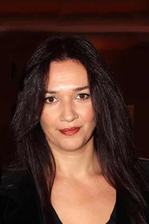 Κατερίνα Παπαδάκη interpretando a Penny