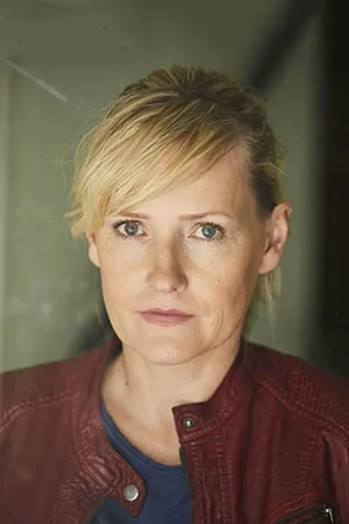 Katharina Zapatka interpretando a Maria Loeser