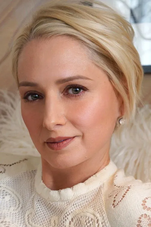 Michael Ash ha trabajado con Katherine Goggin en 1 ocasiones