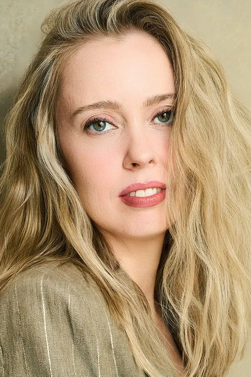 Gayatri Bahl ha trabajado con Katherine Taylor en 1 ocasiones