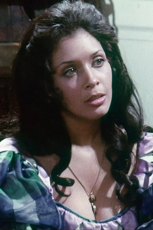 Kathrine McKee interpretando a Coral