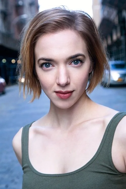 Kathryn Kuhn interpretando a Rachael Young