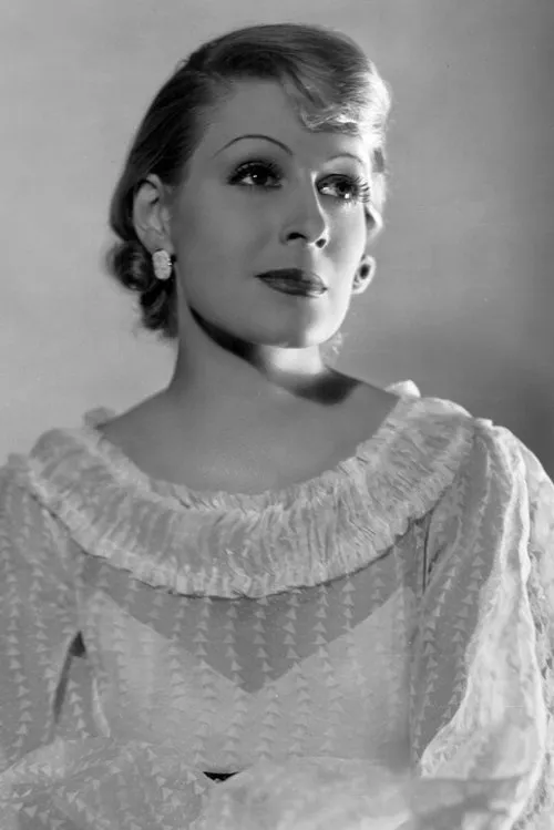 Kathryn Sergava interpretando a Lida