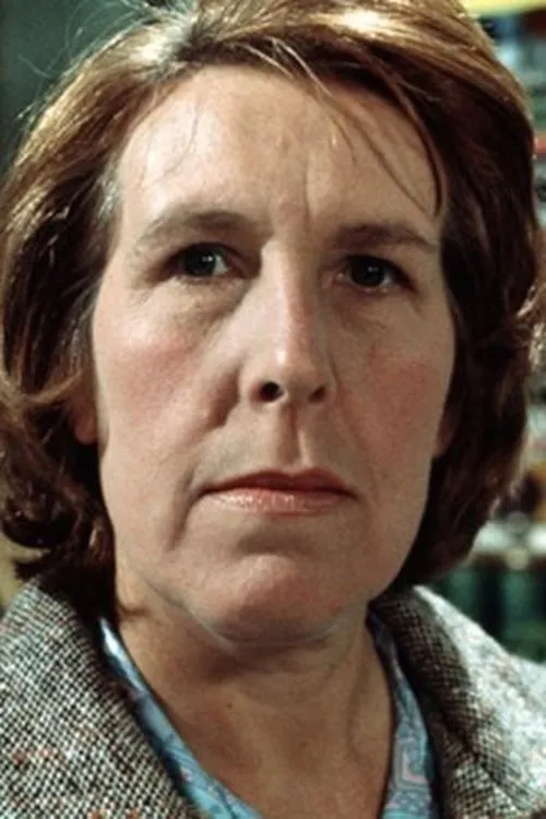 Robert Fyfe ha trabajado con Kathy Staff en 1 ocasiones