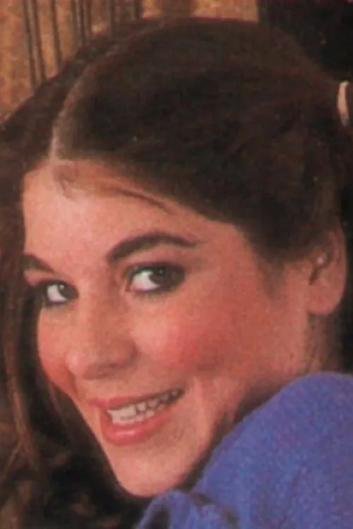 Kathy Thomas interpretando a 