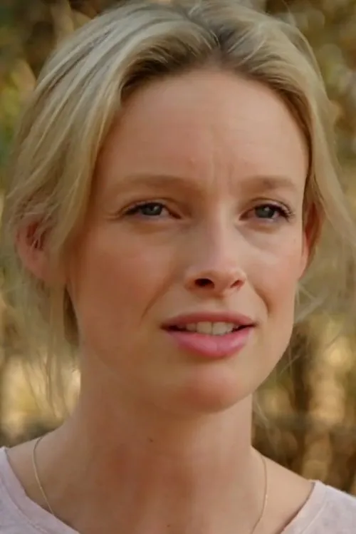 Katie Parsons — personaje: Host