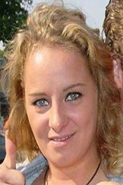 Stefanie Van Eckten ha trabajado con Katja Louis en 1 ocasiones