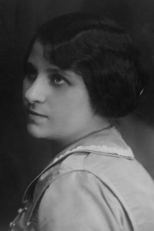 Katy Kaclová-Vališová interpretando a 