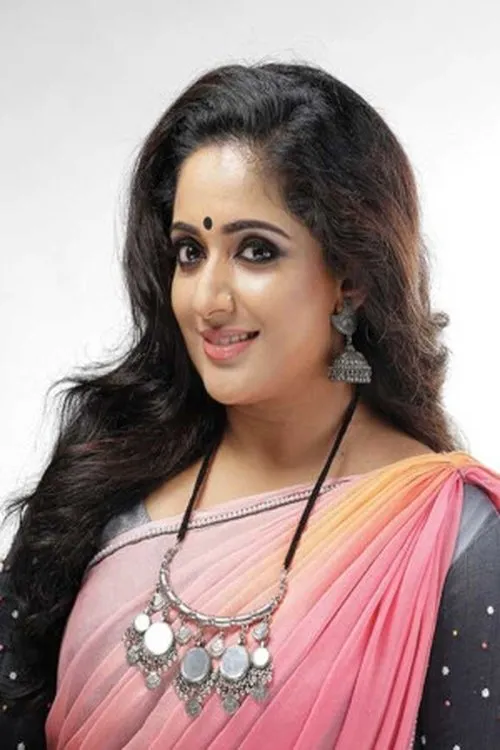 Kavya Madhavan interpretando a Seelabathi
