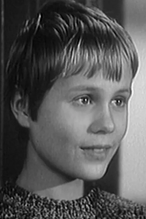 Kay Theege interpretando a René