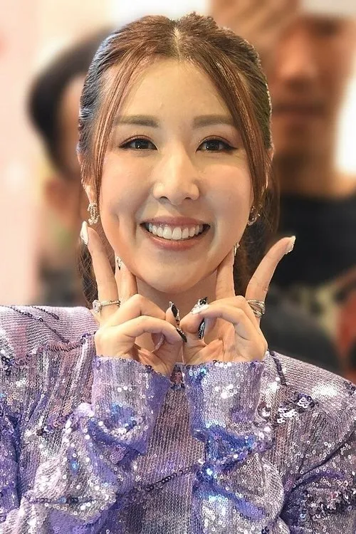 Kayee Tam — personaje: Lily