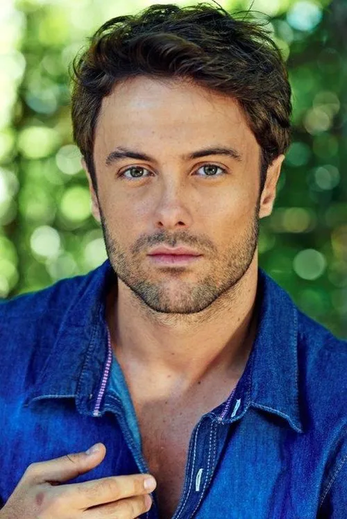 Kayky Brito — personaje: José Carlos Gonçalves (Zeca)