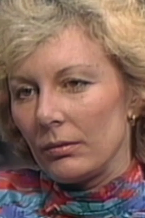 Debbie Nathan ha trabajado con Kee MacFarlane en 1 ocasiones