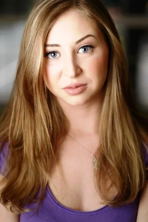 Keely Purvis interpretando a Abbie Phillips