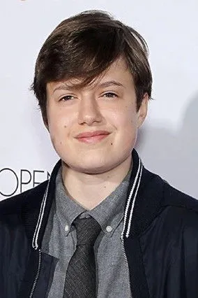 Danielle Brisebois ha trabajado con Keen Ruffalo en 1 ocasiones