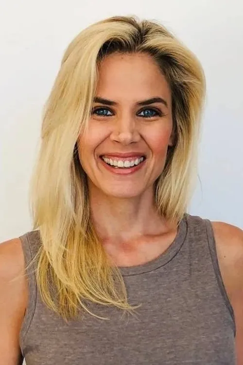 Keesha Smith interpretando a Nancy