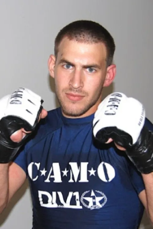 John Devine ha trabajado con Keith Cutrone en 1 ocasiones