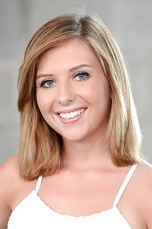 Kelly Greene interpretando a 