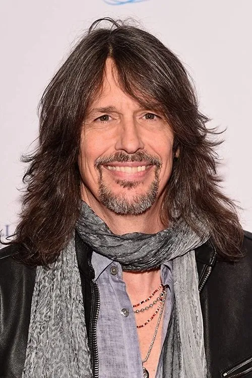 Jeff Pilson ha trabajado con Kelly Hansen en 3 ocasiones