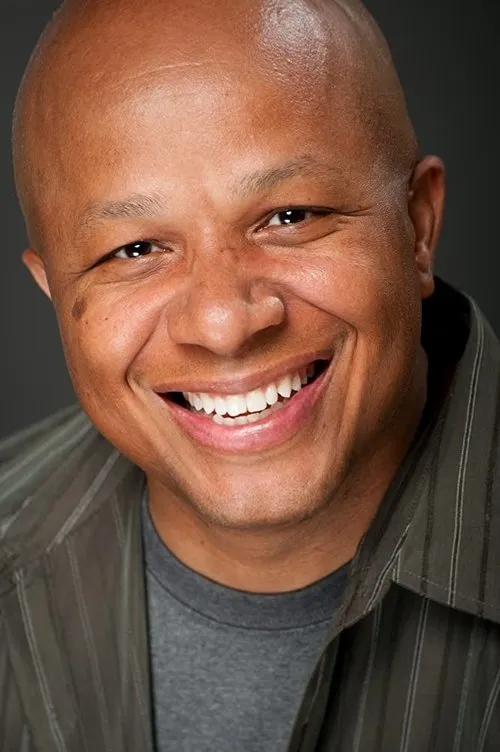 Kelly O'Neil Jackson interpretando a Darius Blackmon