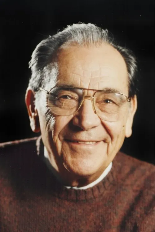 Kemal Bekir interpretando a 