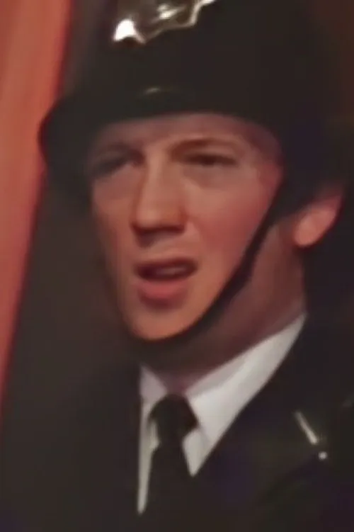 Roger Davidson ha trabajado con Ken Sicklen en 1 ocasiones