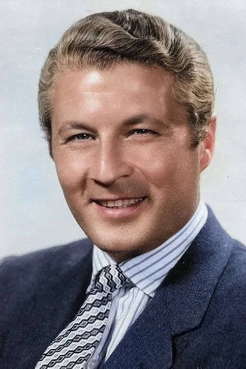 Senih Orkan ha trabajado con Kenan Pars en 7 ocasiones