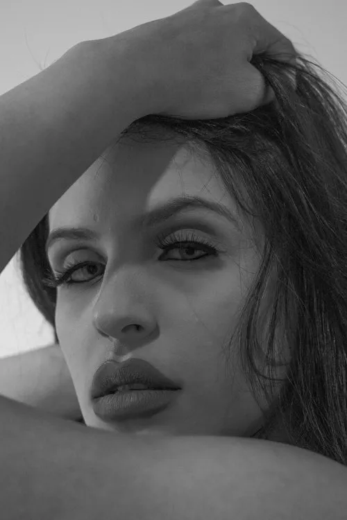 Kauê Santos ha trabajado con kênia Souza en 1 ocasiones