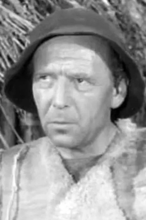 Foto de perfil del actor Kenneth Edwards en el reparto