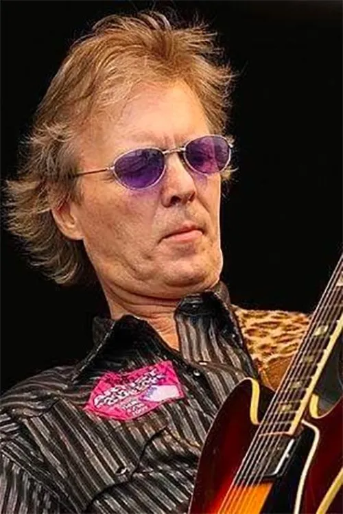 Kenny Bill Stinson interpretando a Self