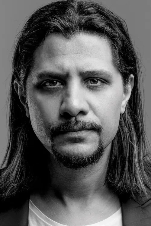 Harun Tekin ha trabajado con Kerem Özyeğen en 4 ocasiones