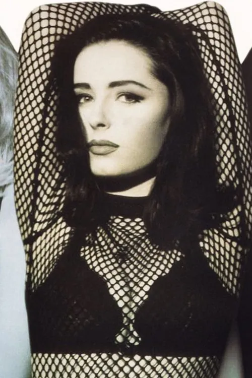 Sara Dallin ha trabajado con Keren Woodward en 6 ocasiones