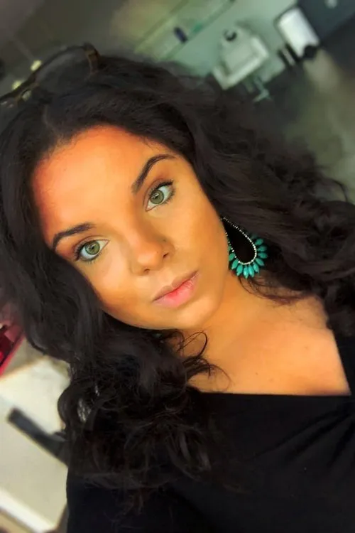 Charlie Lind ha trabajado con Keri Schwanekamp en 1 ocasiones