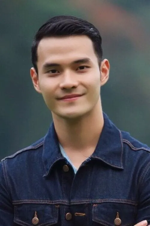 Kevin Andrean interpretando a Supriyadi