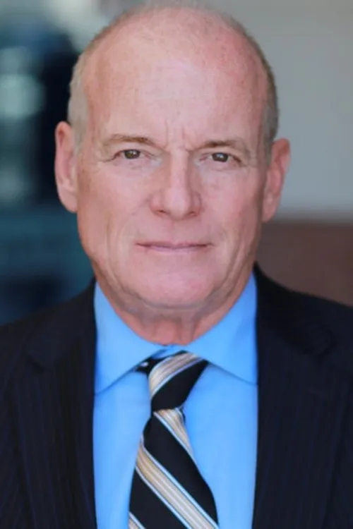 Kevin Flood interpretando a Joe