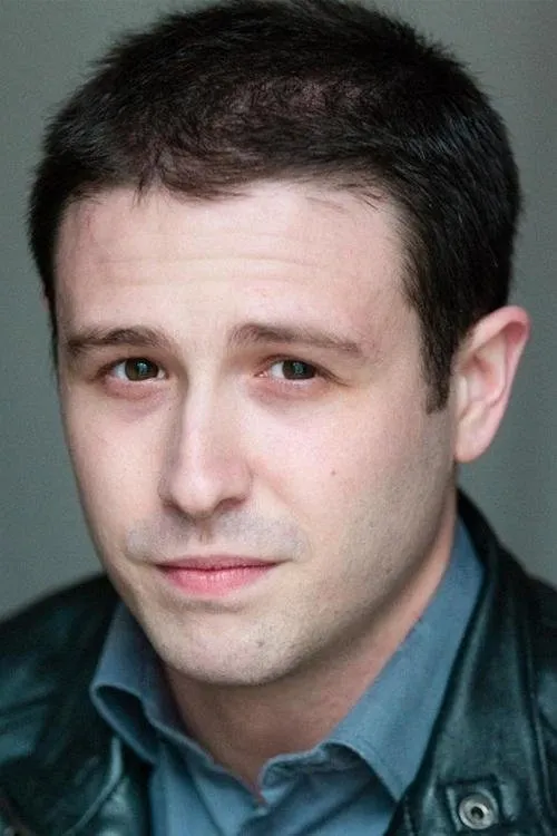 Kevin Goffette interpretando a Benoît