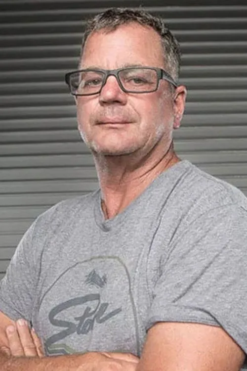 Kevin Lyman interpretando a Himself