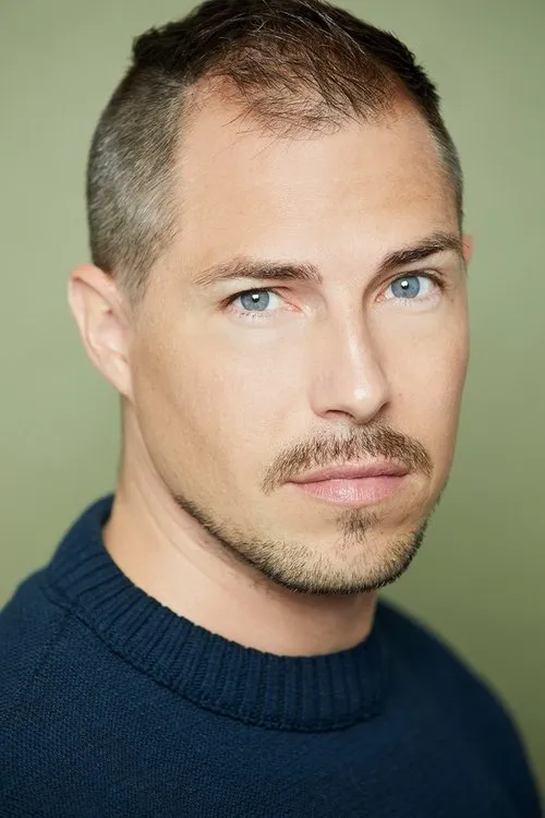 Maxwell David Marcus ha trabajado con Kevin Sinic en 1 ocasiones