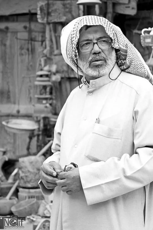 Khalifa Omar Khalifouh interpretando a ?? ????