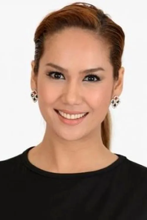 Khem Laphasrada Chuaykua — personaje: Nattaya Sutharak / "Nat"