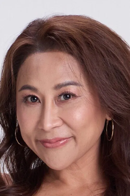 Somphong Kunapratom ha trabajado con Khwannapa Reuangsri en 3 ocasiones