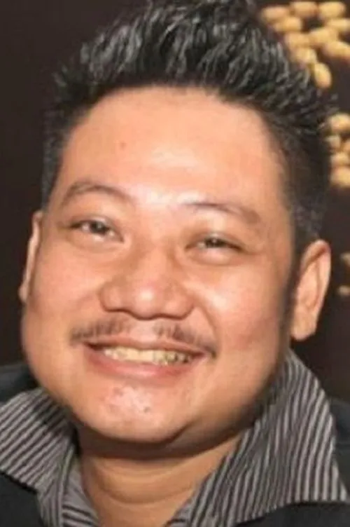 Gilang Dirga ha trabajado con Ki Kusumo en 2 ocasiones