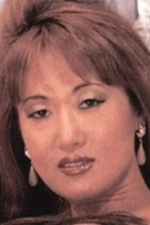 Kia interpretando a Dragon Lady