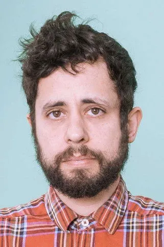 Irene Minovas ha trabajado con Kike García en 1 ocasiones