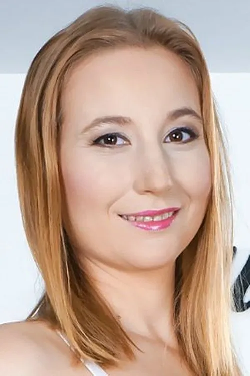 Kiki Cyrus interpretando a 