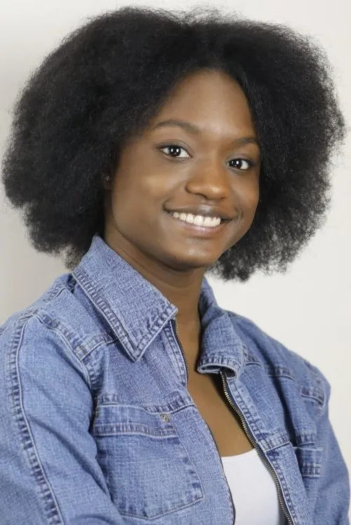 Kiki Hammill interpretando a Brooke