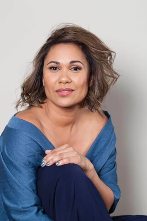 Kim Cloete — personaje: Anne Matthews