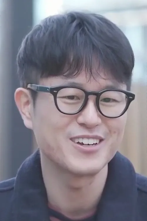 Kim Dae-joo — personaje: Self